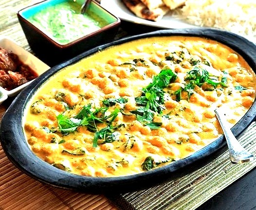 Chickpea, Cashew and Coconut Curry