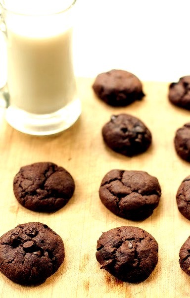 Chocolate Lovers Brownie Cookies / Recipe
